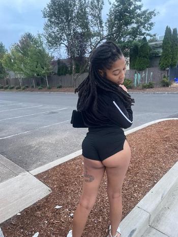Kash, 22  female escort, Bozeman